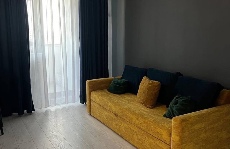 Alquiler de un cómodo apartamento amueblado de 2 habitaciones, 55 m², Constanța, Rumanía